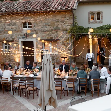 Tenuta Sospesa - Exclusive Villa, Pool & Party Barn Near Tuscany *
