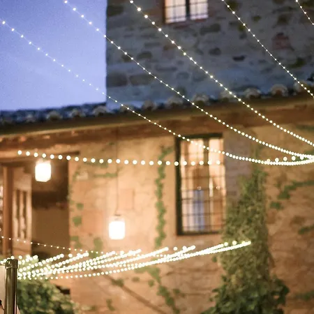 Vila Tenuta Sospesa - Exclusive Villa, Pool & Party Barn Near Tuscany *