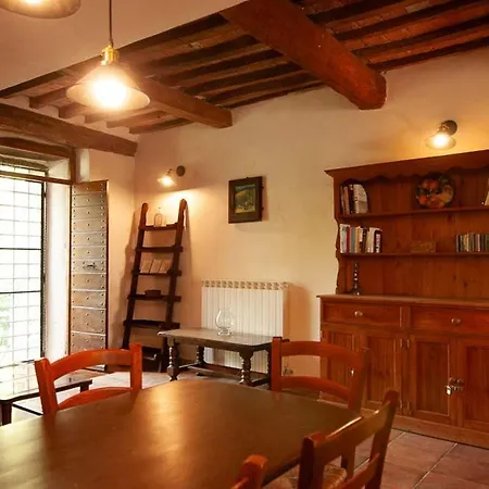 Tenuta Sospesa - Exclusive Villa, Pool & Party Barn Near Tuscany