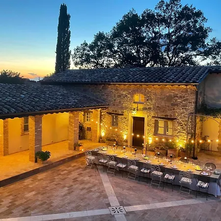 Tenuta Sospesa - Exclusive Villa, Pool & Party Barn Near Tuscany *