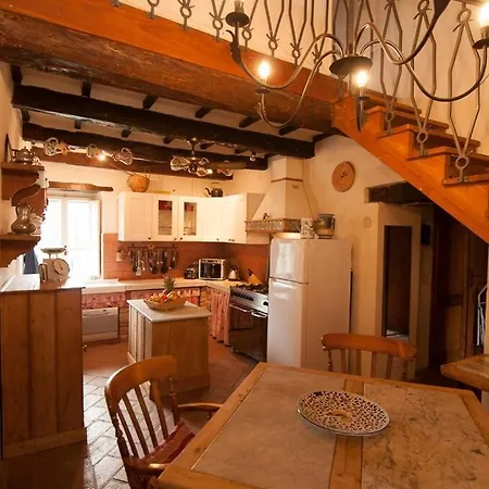 Vila Tenuta Sospesa - Exclusive Villa, Pool & Party Barn Near Tuscany Pietrafitta (Perugia)