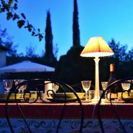 Villa Tenuta Sospesa - Exclusive Villa, Pool & Party Barn Near Tuscany