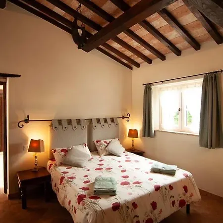 Tenuta Sospesa - Exclusive Villa, Pool & Party Barn Near Tuscany *