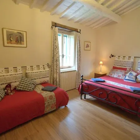 Tenuta Sospesa - Exclusive Villa, Pool & Party Barn Near Tuscany Villa *