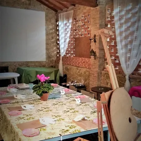 Tenuta Sospesa - Exclusive Villa, Pool & Party Barn Near Tuscany *